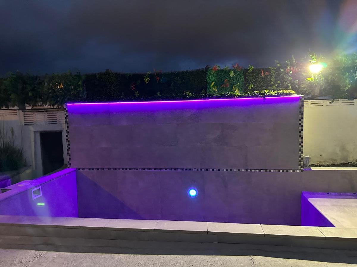 Hostal Valtisya Pool And Airport Telde Exterior foto